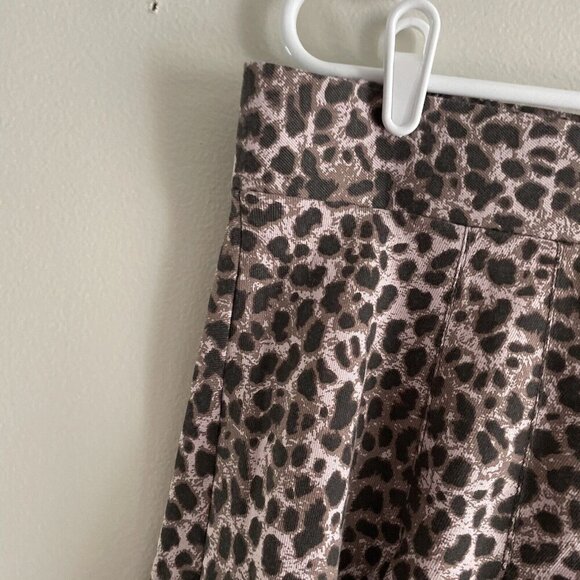 Torrid Women 0/L Leopard Print High Waist Mini Twill Pleated Skater Skirt NWT - Picture 5 of 12
